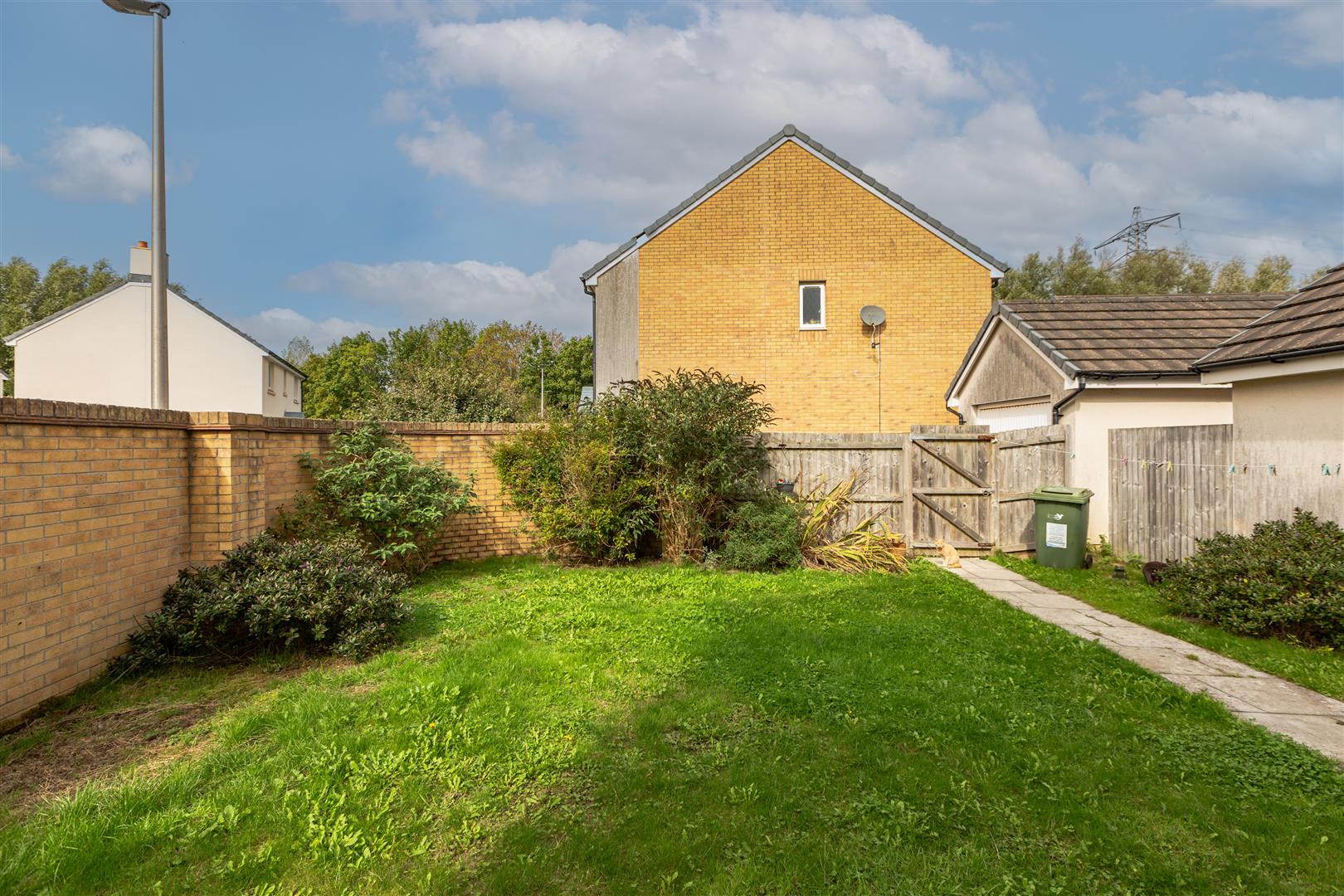 Rhes Brickyard Row, Llanelli, SA15 2DZ